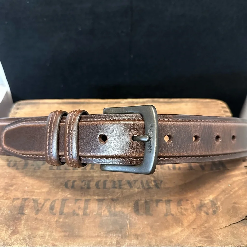 Columbia genuine brown